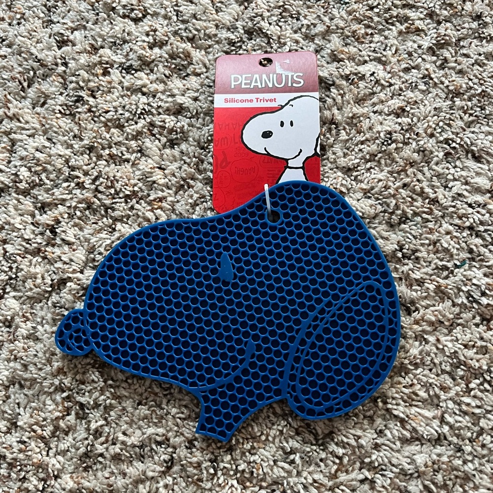 Peanuts Snoopy Shaped Silicone Trivet Blue Brand New